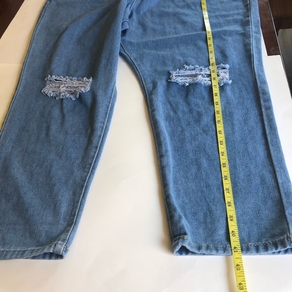 Nasty Gal Mom's The Word Plus High-Waisted Jeans Ripped Knee Size 20 - Picture 11 of 14